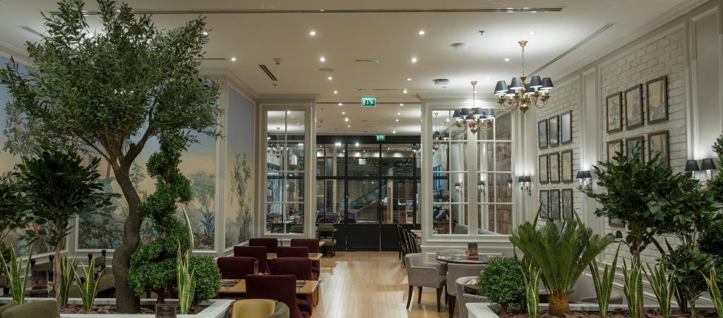 The newly renovated restaurant is officially the largest PAUL, spanning 786 metres²