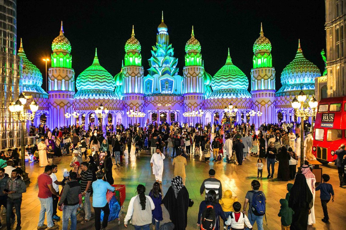 Global village dubai фото