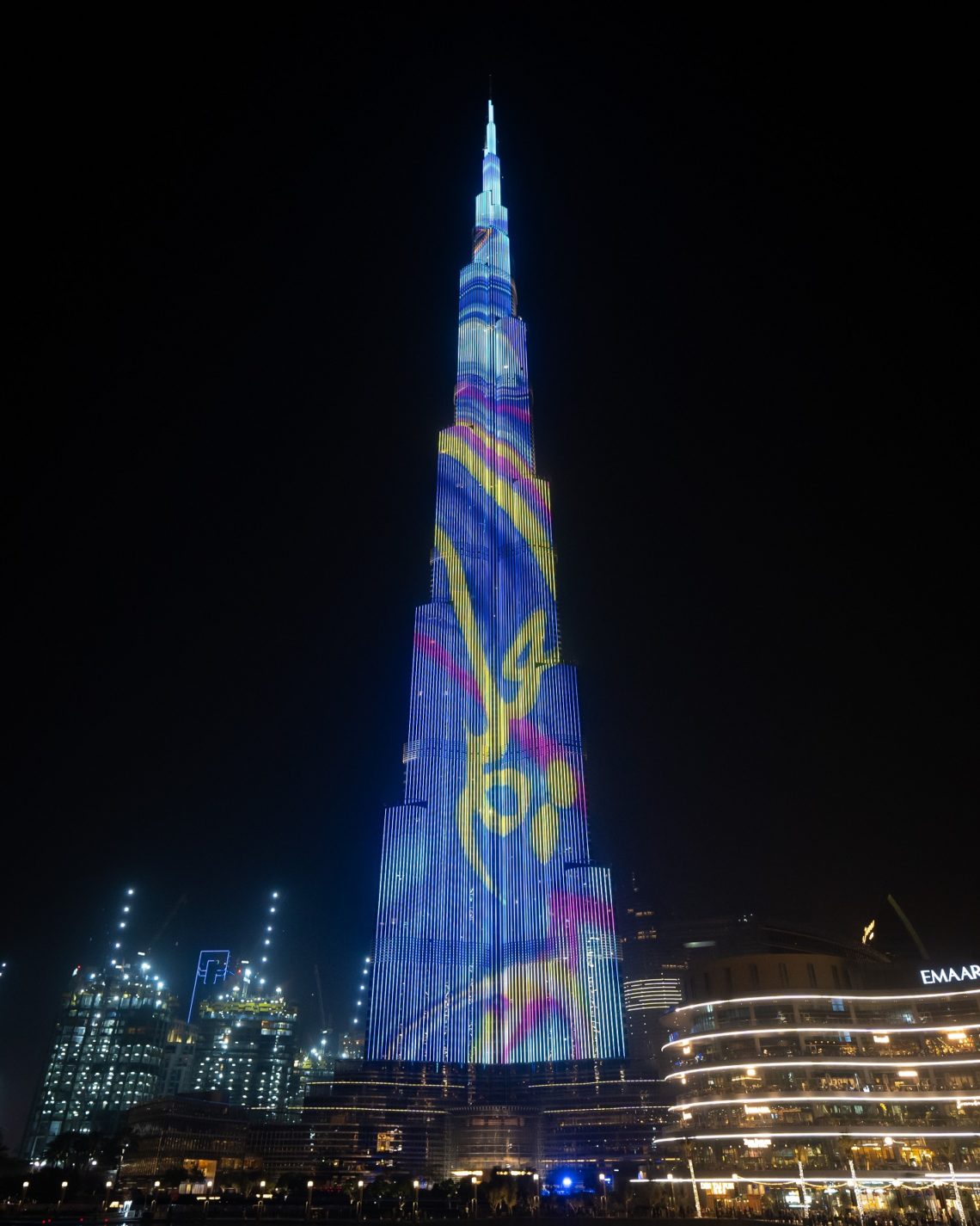 Mesmerising LED Shows To Light Up Burj Khalifa To Mark The Holy Month ...