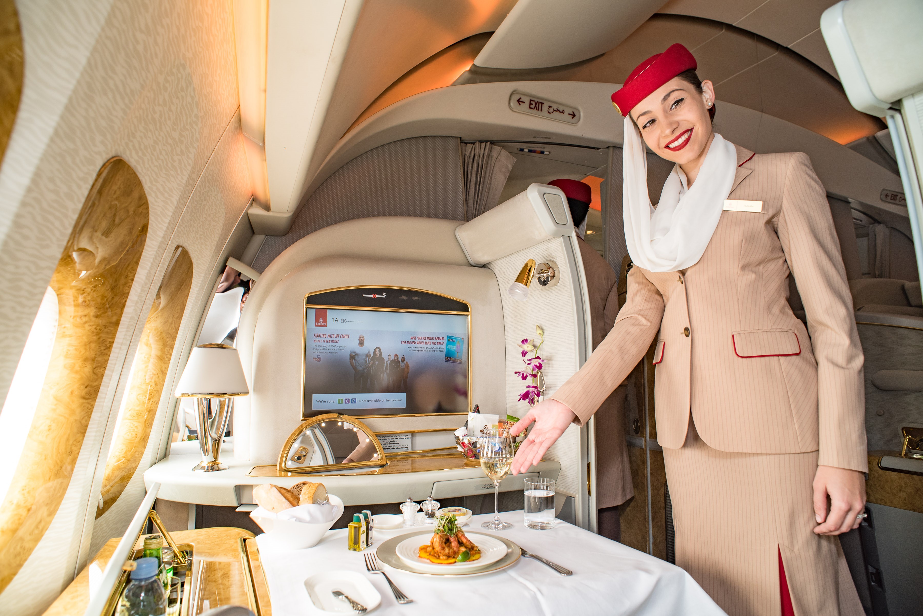 Emirates boeing 777 first class suite hi-res stock photography and images -  Alamy
