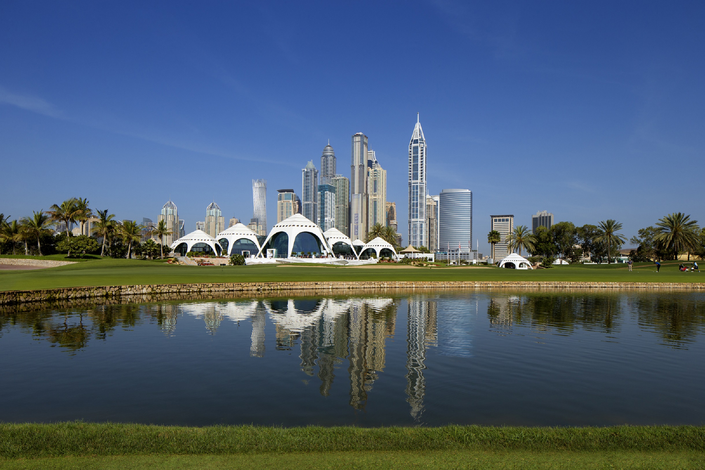 Эмираты. Эмирейтс Хиллс Дубай. Emirates Golf Club Dubai. Dubai Hills Park. Дубай.Шахар.манзараси.