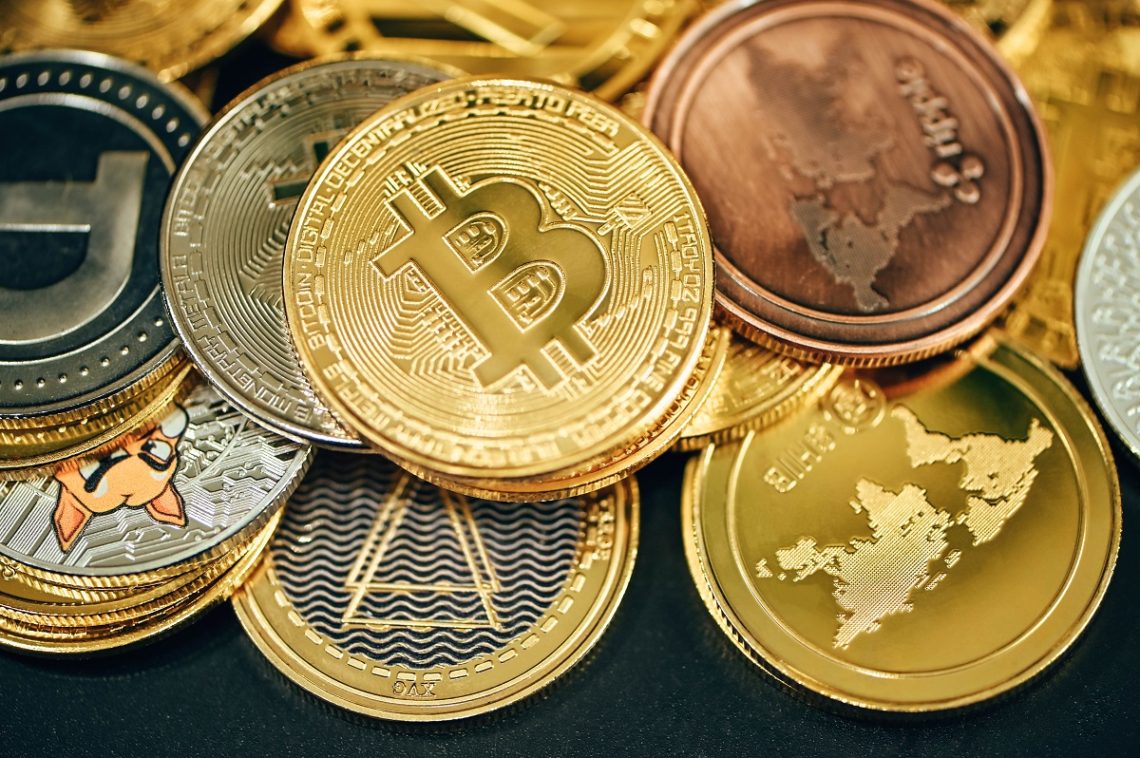 421 fake cryptocurrencies list translated english